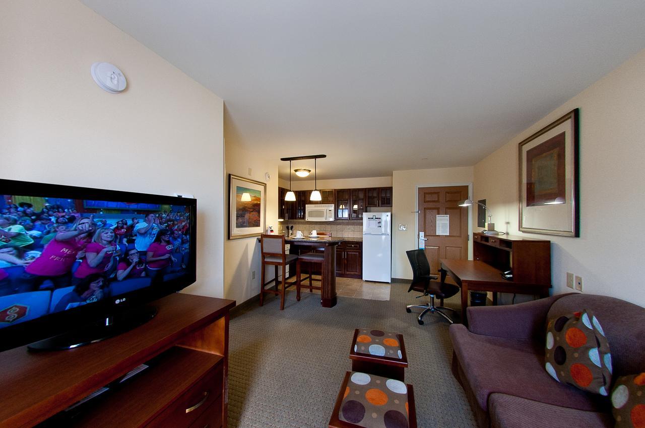 Staybridge Suites East Stroudsburg - Poconos By Ihg Bagian luar foto